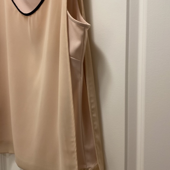 Ann Taylor Top - size Medium - Picture 2 of 6